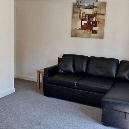 Greenhithe Cosy Apartment, Netflix And Sport Channels 外观 照片