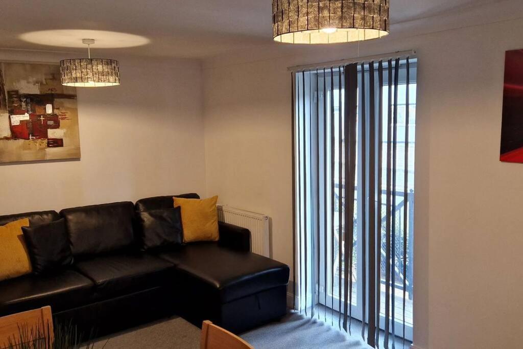 Greenhithe Cosy Apartment, Netflix And Sport Channels 外观 照片